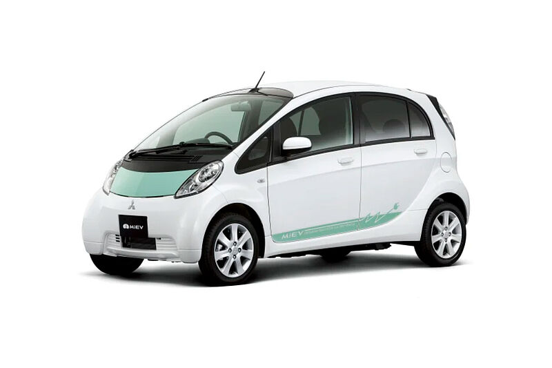 2000er Jahre: Electric Vehicle (i-MiEV) untermauert Mitsubishis Rolle als Innovationsmotor